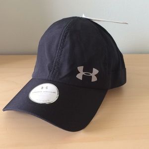 NWT Women’s Black Under Armour Hat